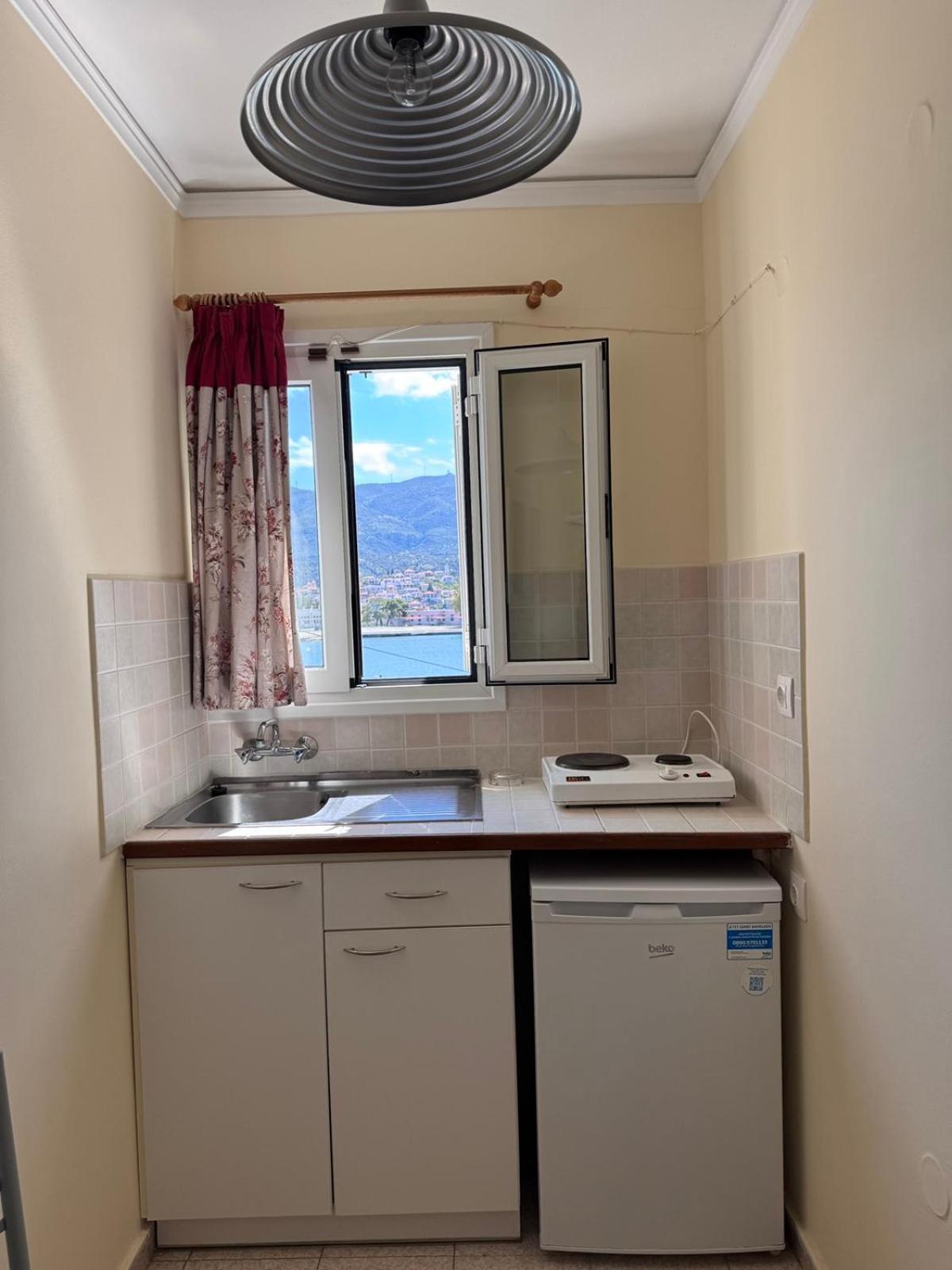Matrona Apartments Poros Town Екстер'єр фото