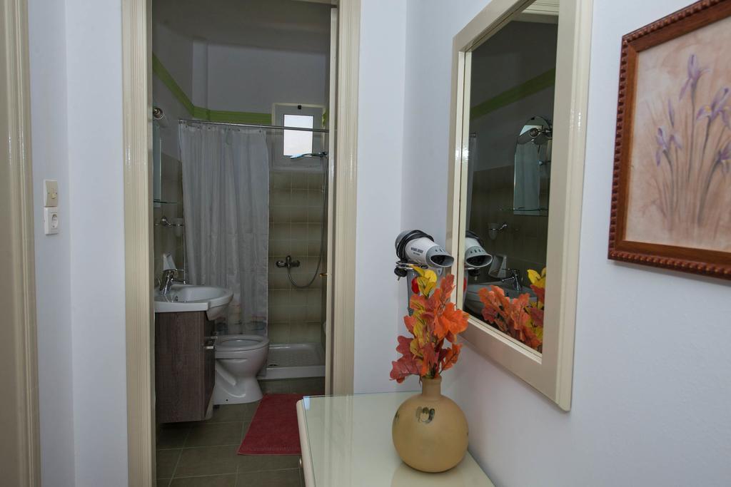 Matrona Apartments Poros Town Екстер'єр фото