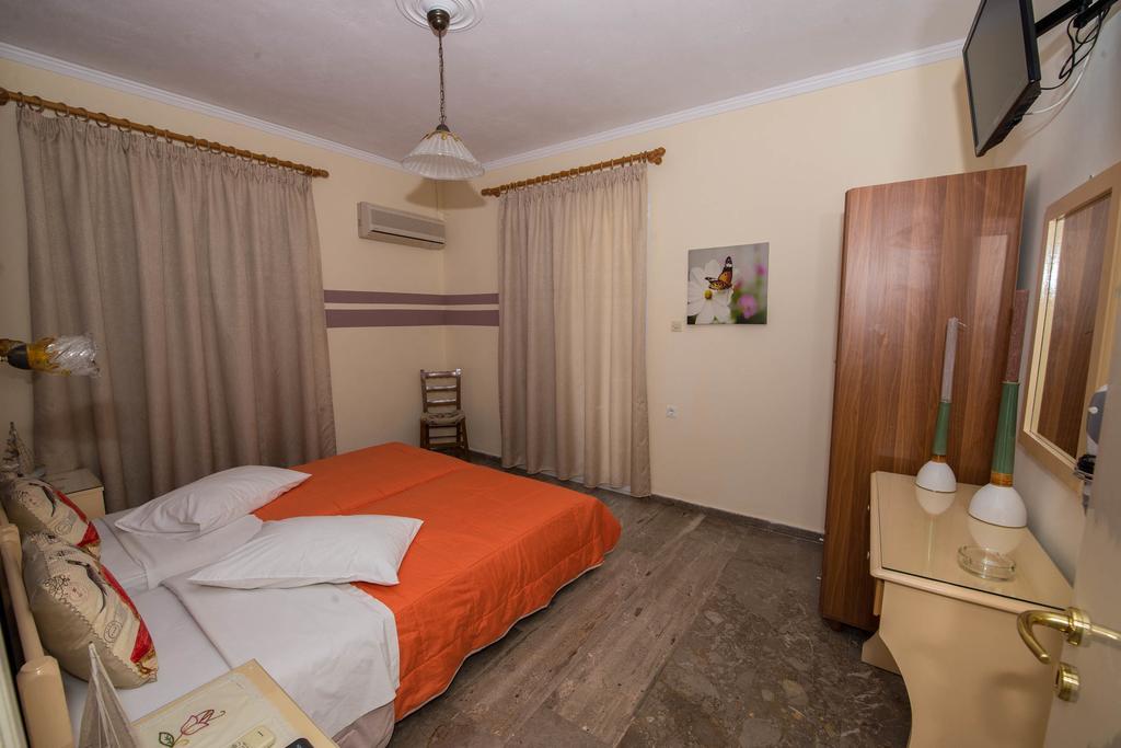 Matrona Apartments Poros Town Екстер'єр фото