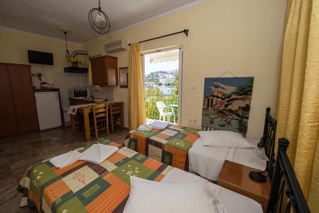 Matrona Apartments Poros Town Екстер'єр фото