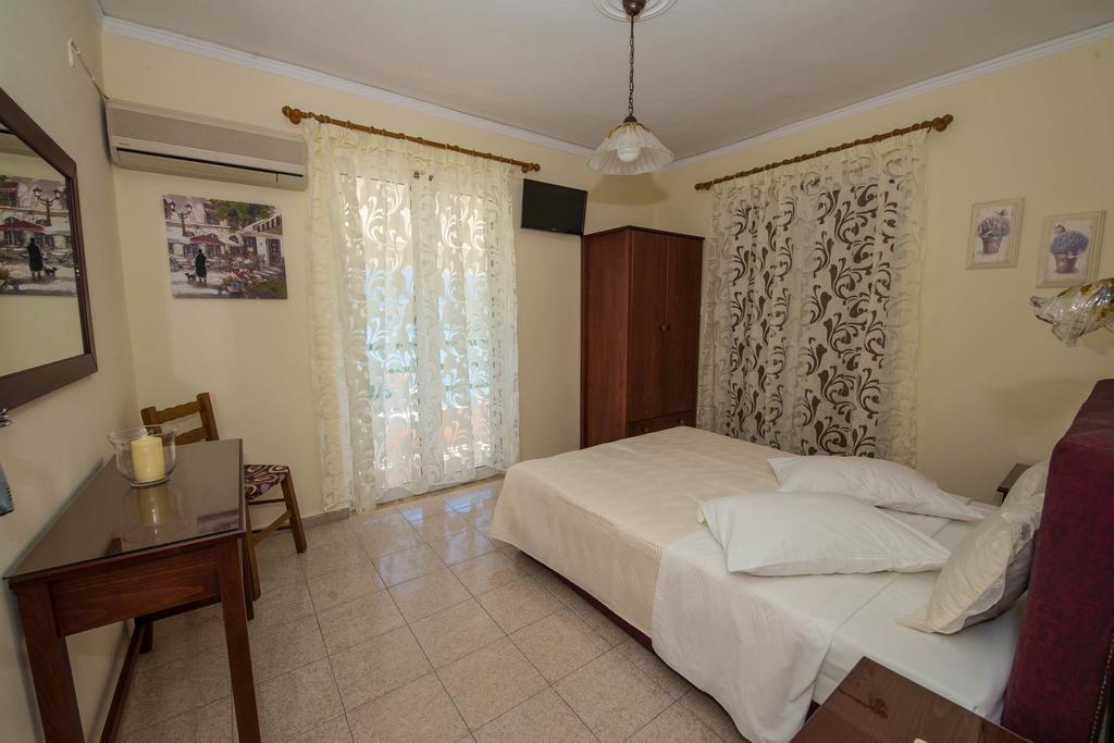 Matrona Apartments Poros Town Екстер'єр фото